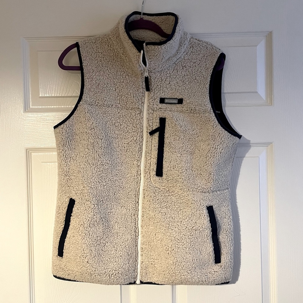 Columbia vest